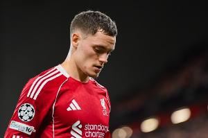 评论员：红军试图将维尔茨硬塞进阵容，状态未见起色反而有些退步