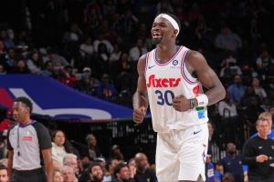 队记：博纳可能是76人最佳替补中锋 马克西和VJ的后场将非同凡响