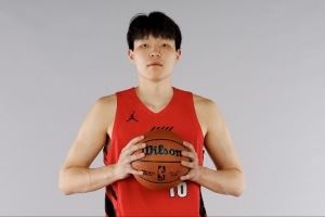 媒体人：瀚森首秀本就不应被过高期待 他已打出预期中的基本表现
