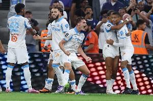 德泽尔比谈帕瓦尔表现不佳：他需要保持冷静，这责任在于我